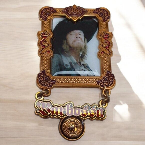 Disney Pin Pirates of the Caribbean At World's End Pieces of 8, Captain Barbossa - Picture 1 of 6